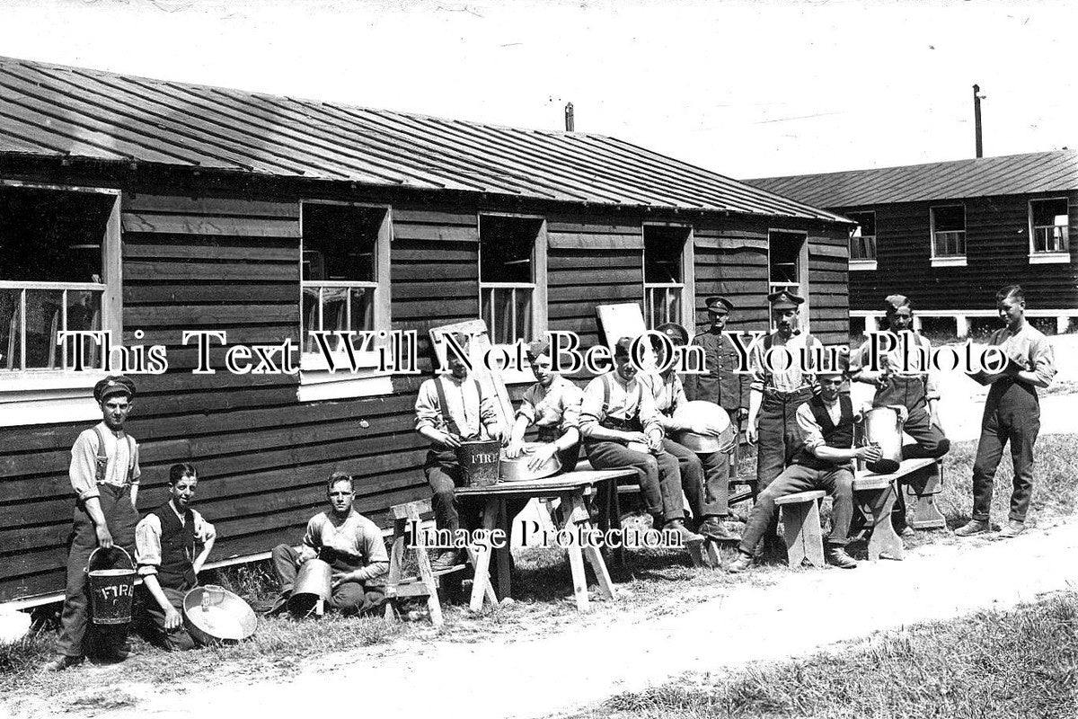 BU 1067 - RAF Halton Men Cleaning Tins, Buckinghamshire