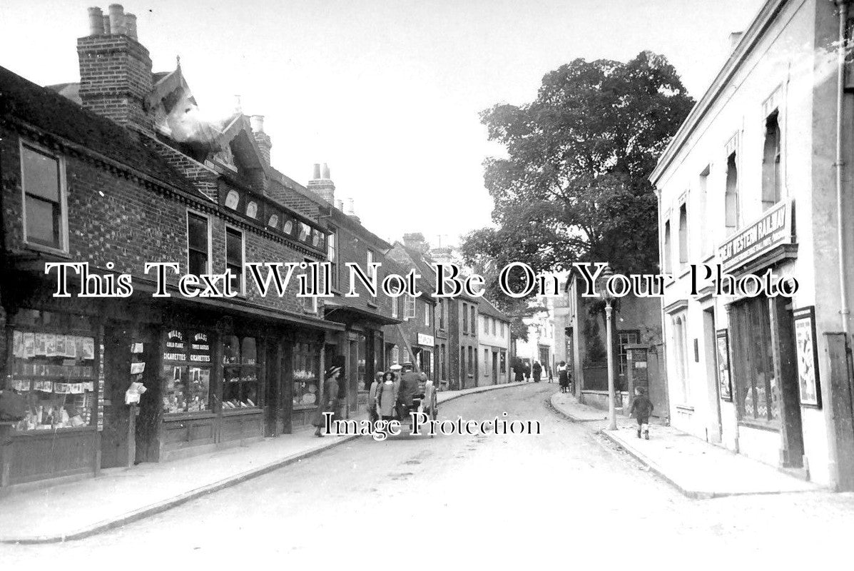 BU 1121 - High Street, Burnham, Buckinghamshire