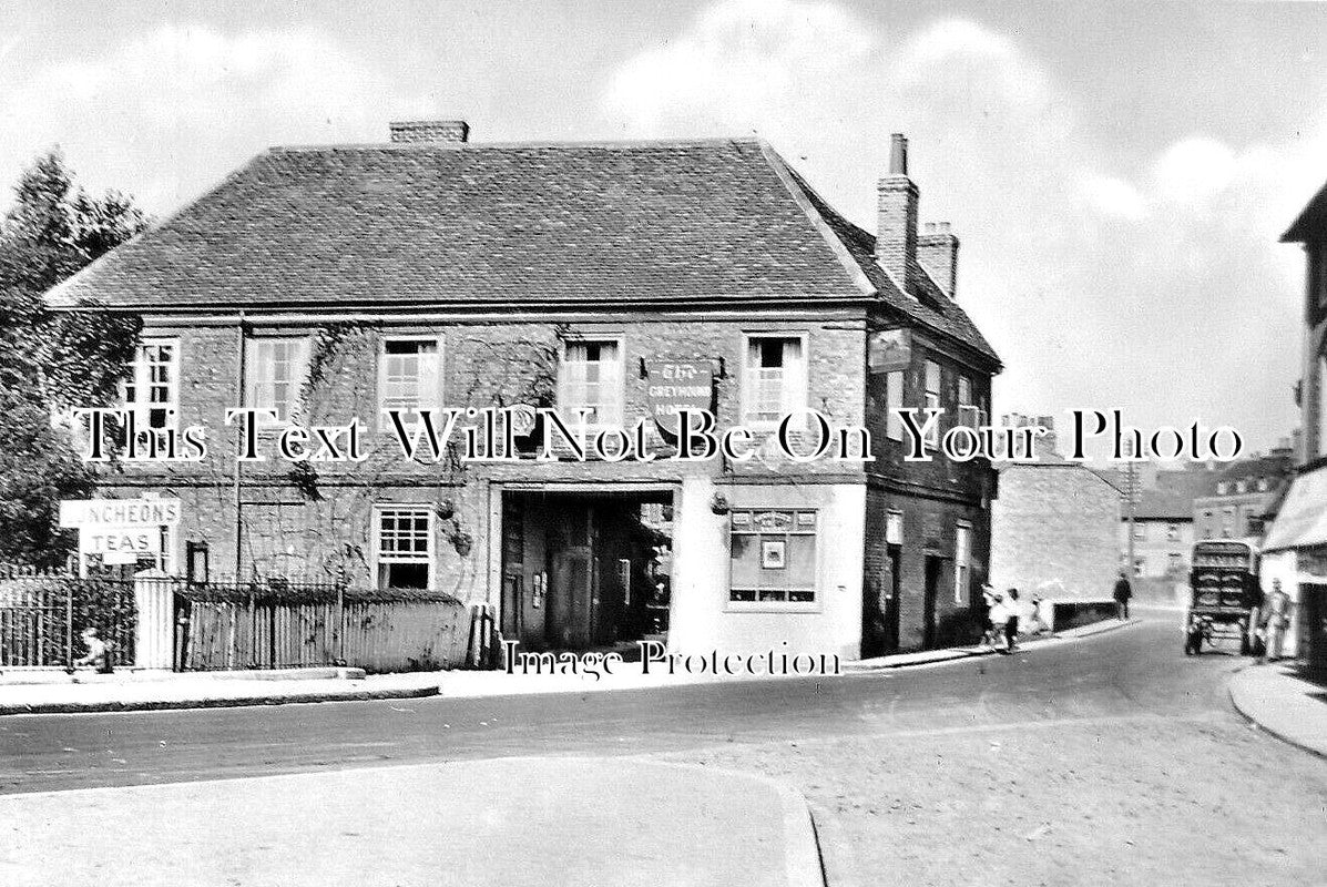 BU 1747 - Greyhound Hotel, High Street, Chalfont St Peter, Buckinghamshire