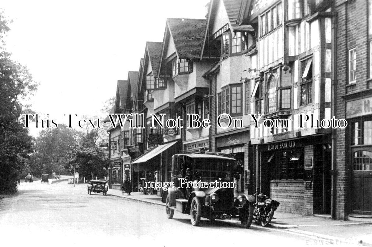 BU 1781 - Station Approach, Beconsfield, Buckinghamshire