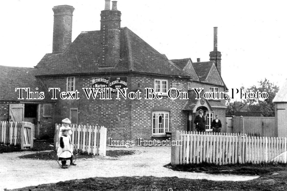 BU 2102 - The Old Sun Inn Pub, High Wycombe, Buckinghamshire c1905