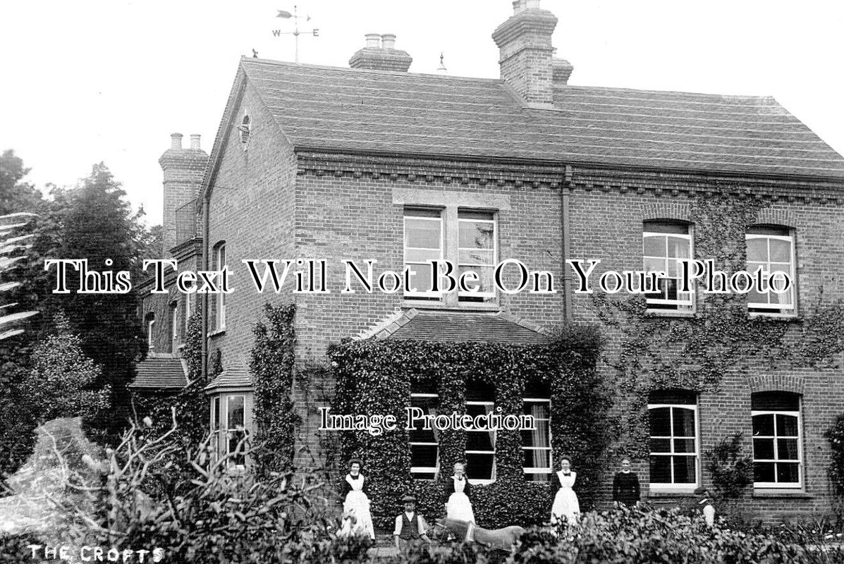 BU 2125 - The Crofts, Stone, Buckinghamshire