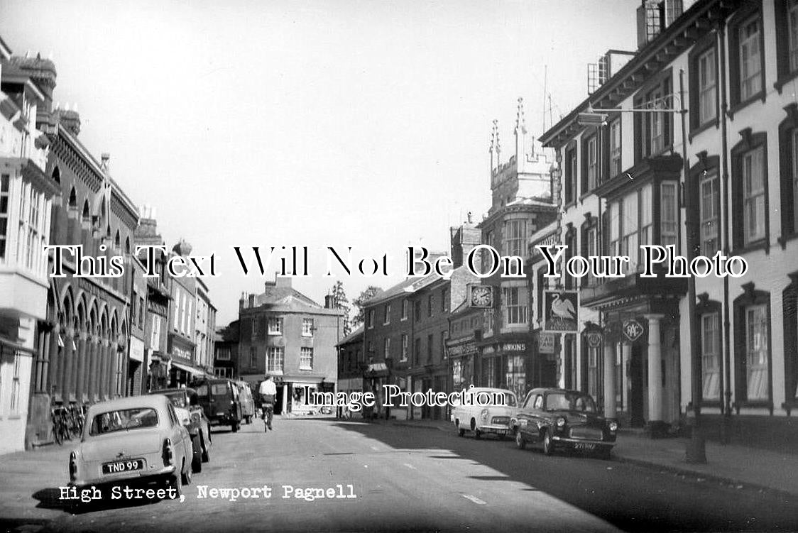 BU 2185 - High Street, Newport Pagnell, Buckinghamshire c1962