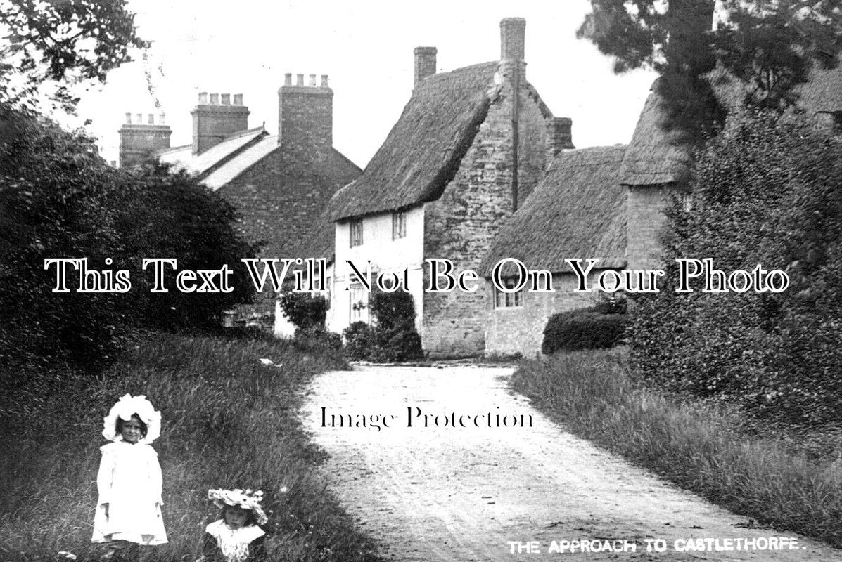 BU 2247 - The Approach To Castlethorpe, Buckinghamshire