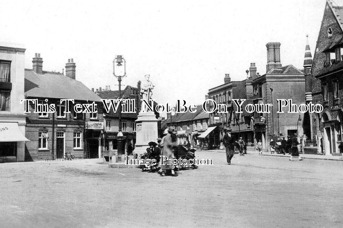 BU 2523 - The Broadway, Chesham, Buckinghamshire