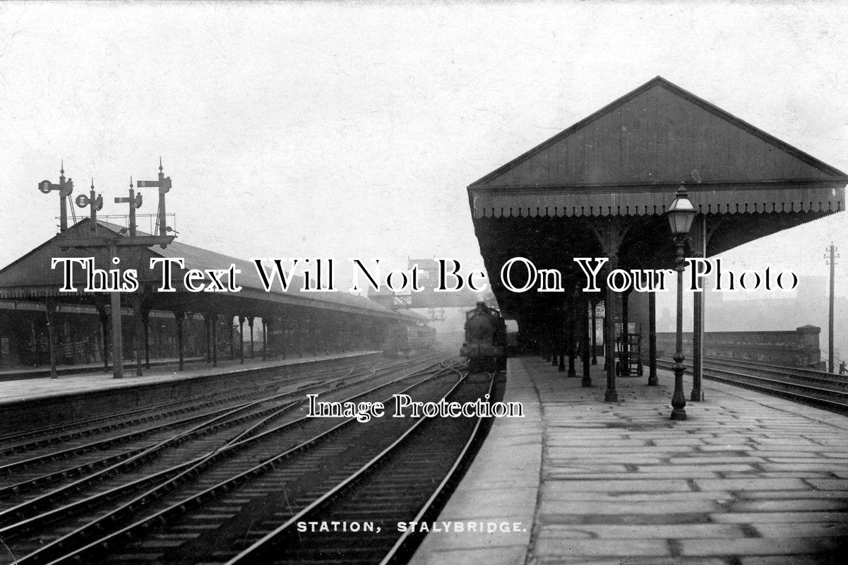 CH 1301 - Stalybridge Railway Station, Cheshire c1919