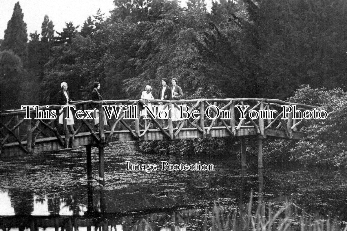 CH 1332 - Bostock Hall Lake, Cheshire
