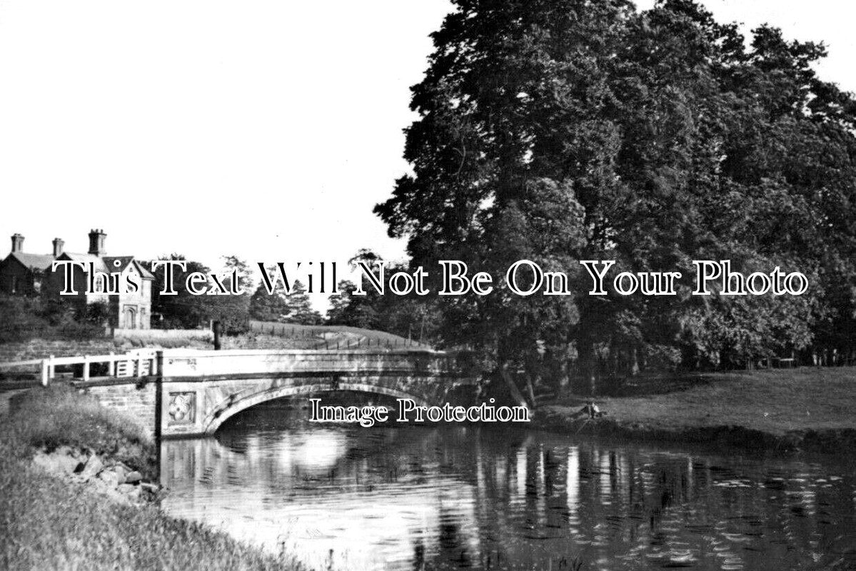 CH 2541 - Lock House & Hunting Bridge, Vale Royal, Northwich, Cheshire