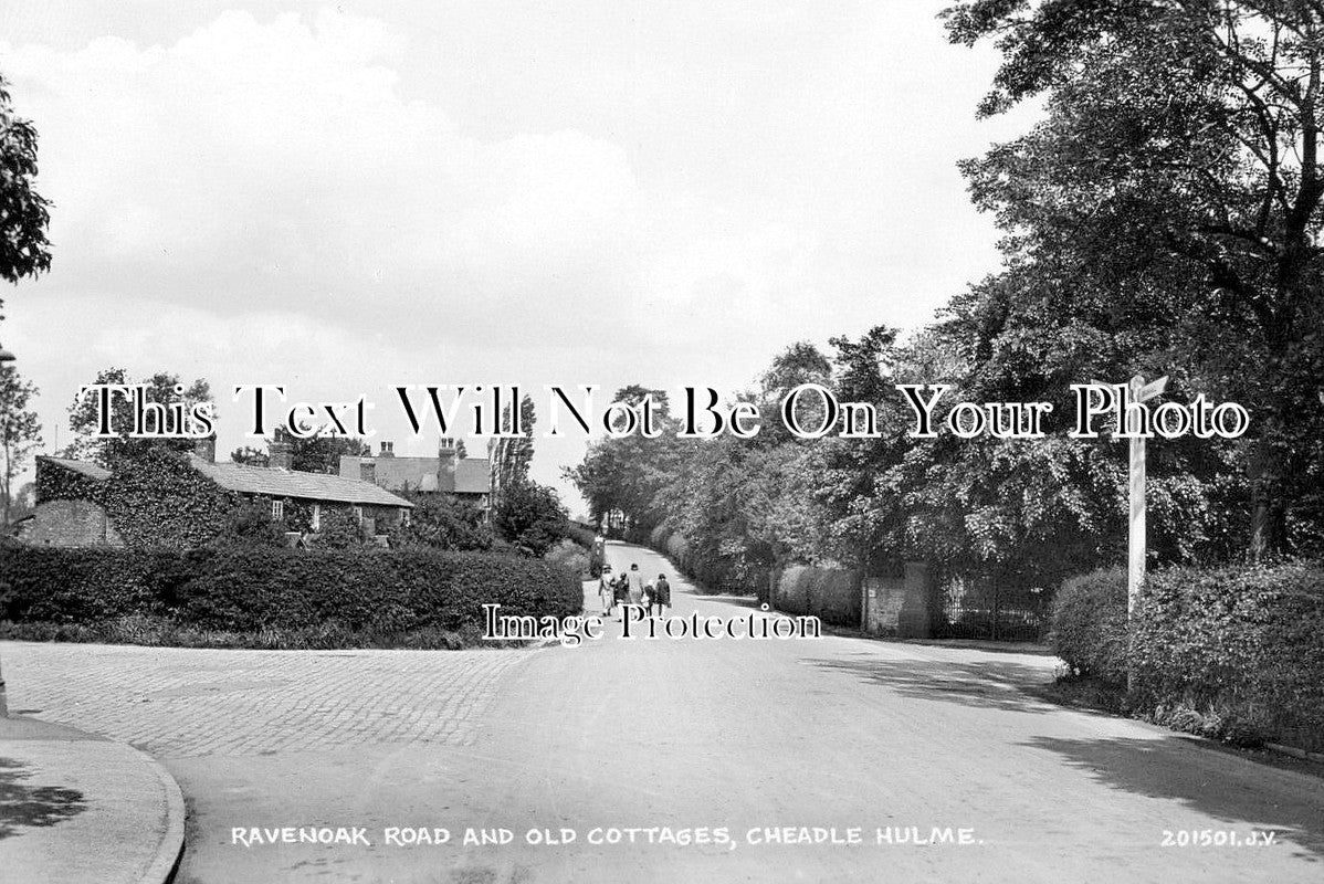 CH 3451 - Ravenoak Road & Old Cottages, Cheadle Hulme, Cheshire