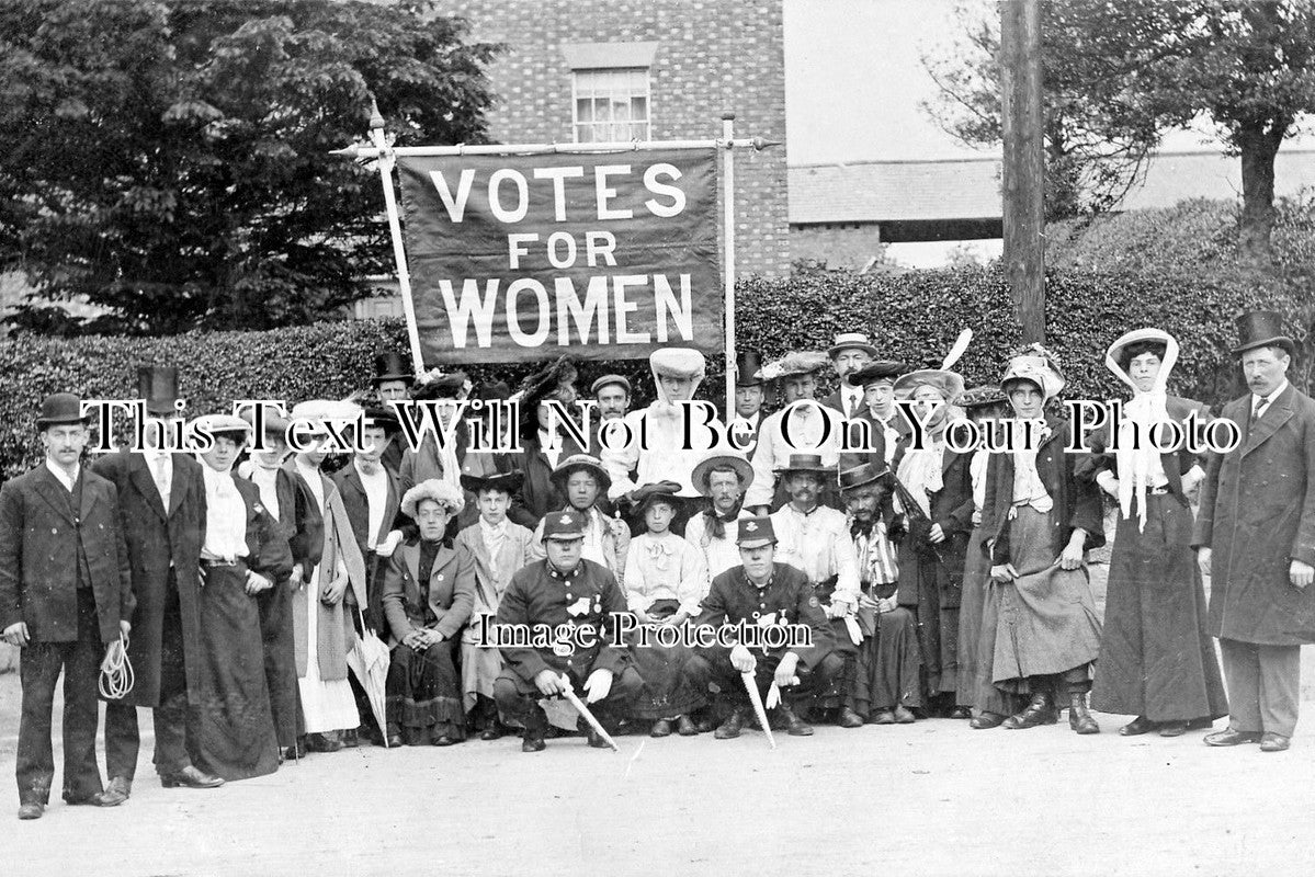 CH 446 - Suffragette Votes For Women, Helsby, Cheshire