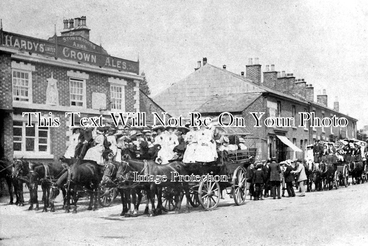 CH 611 - Outing From The Stonemasons Arms, Timperley, Cheshire c1911
