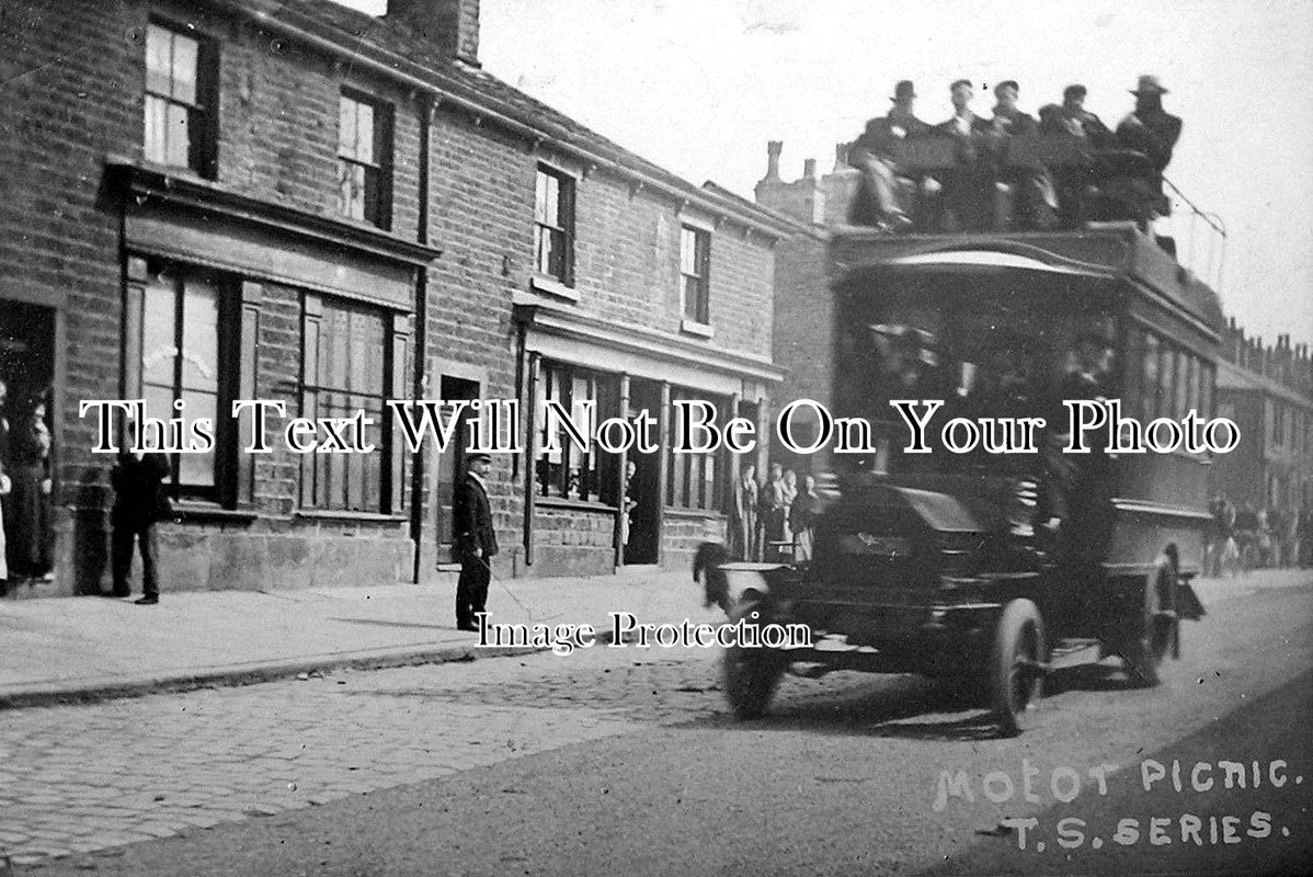 CH 665 - Motor Bus Picnic, Hollingworth, Cheshire c1905