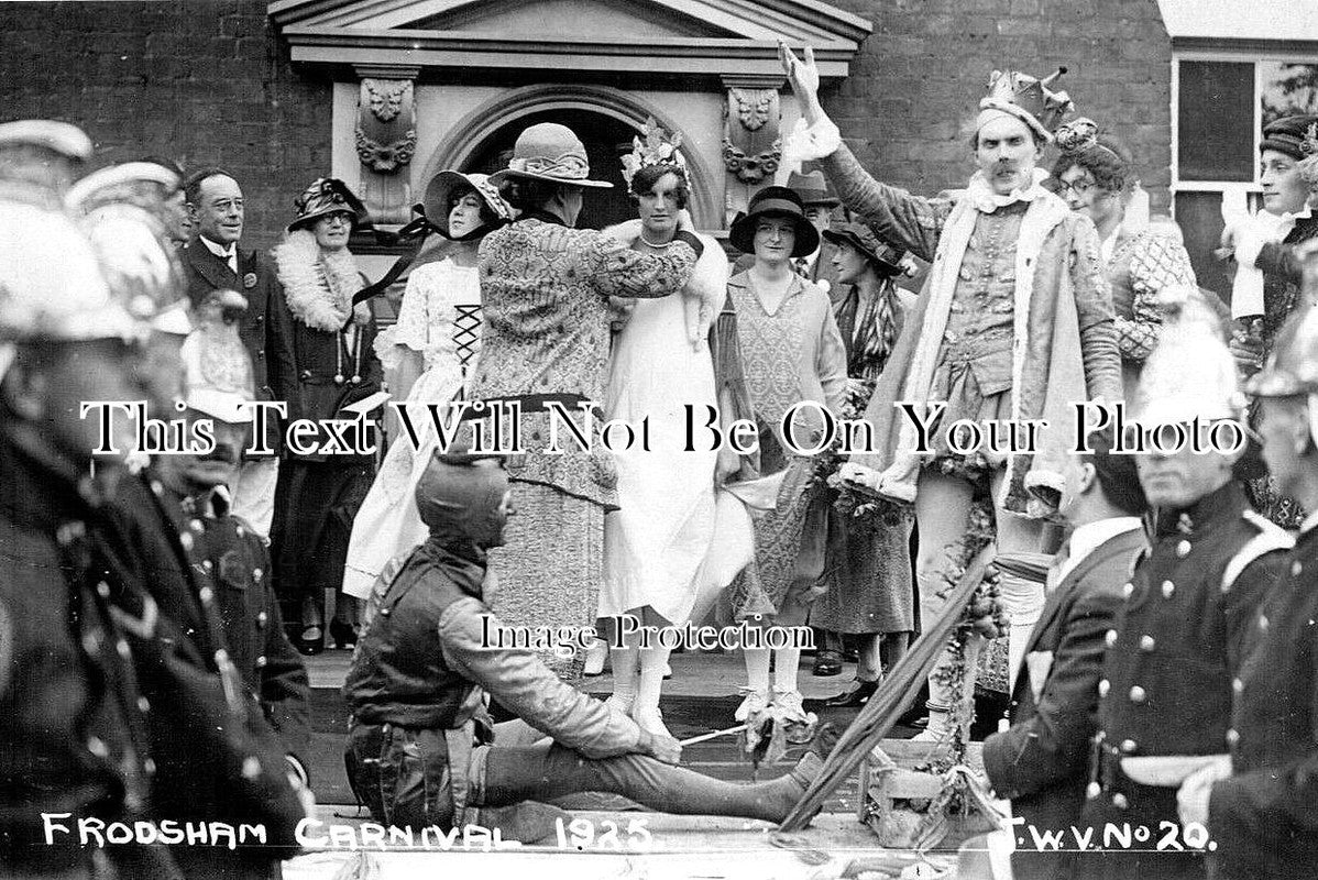CH 736 - Frodsham Carnival, Cheshire c1925