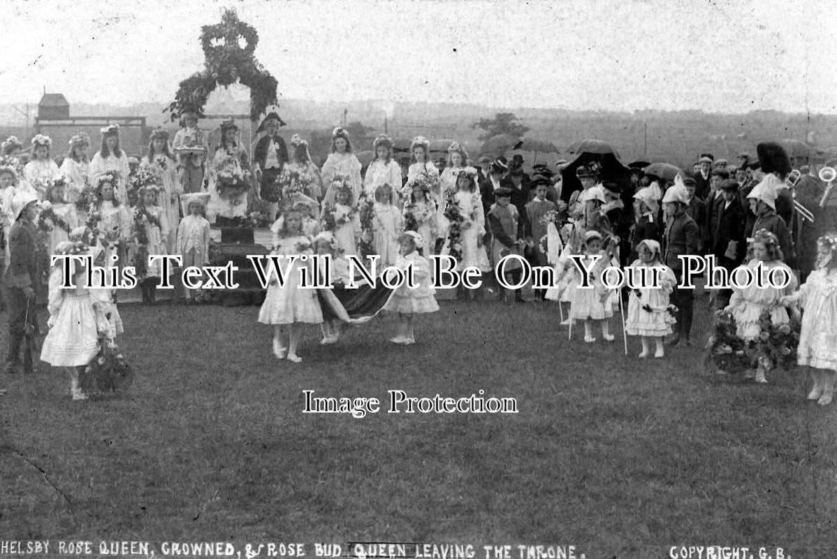 CH 871 - Queen & Rose Bud Leave Throne, Helsby, Cheshire