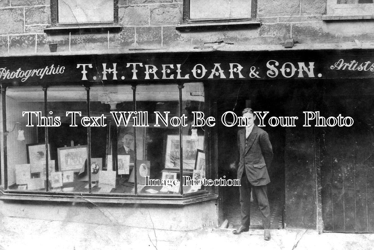 CO 1581 - T H Treloar Photographer Shop, Cornwall