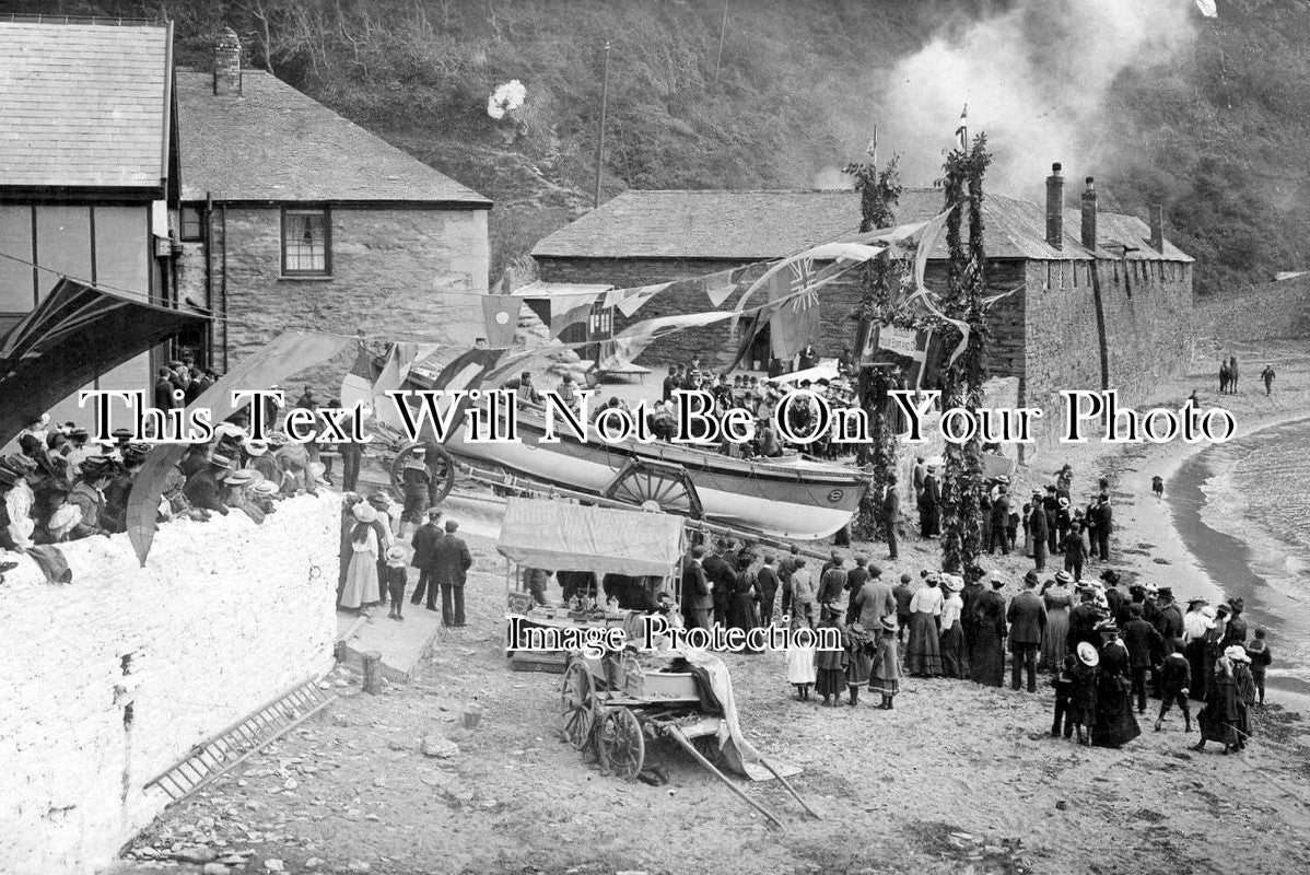 CO 2158 - Launch Of The Polkerris Lifeboat With Crew, Cornwall