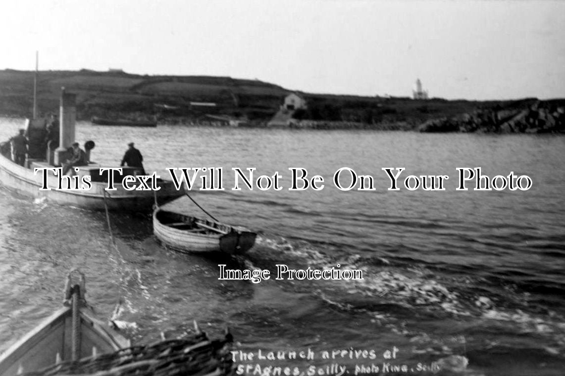CO 24 - Launch Arrives, St Agnes, Scilly Isles, Cornwall
