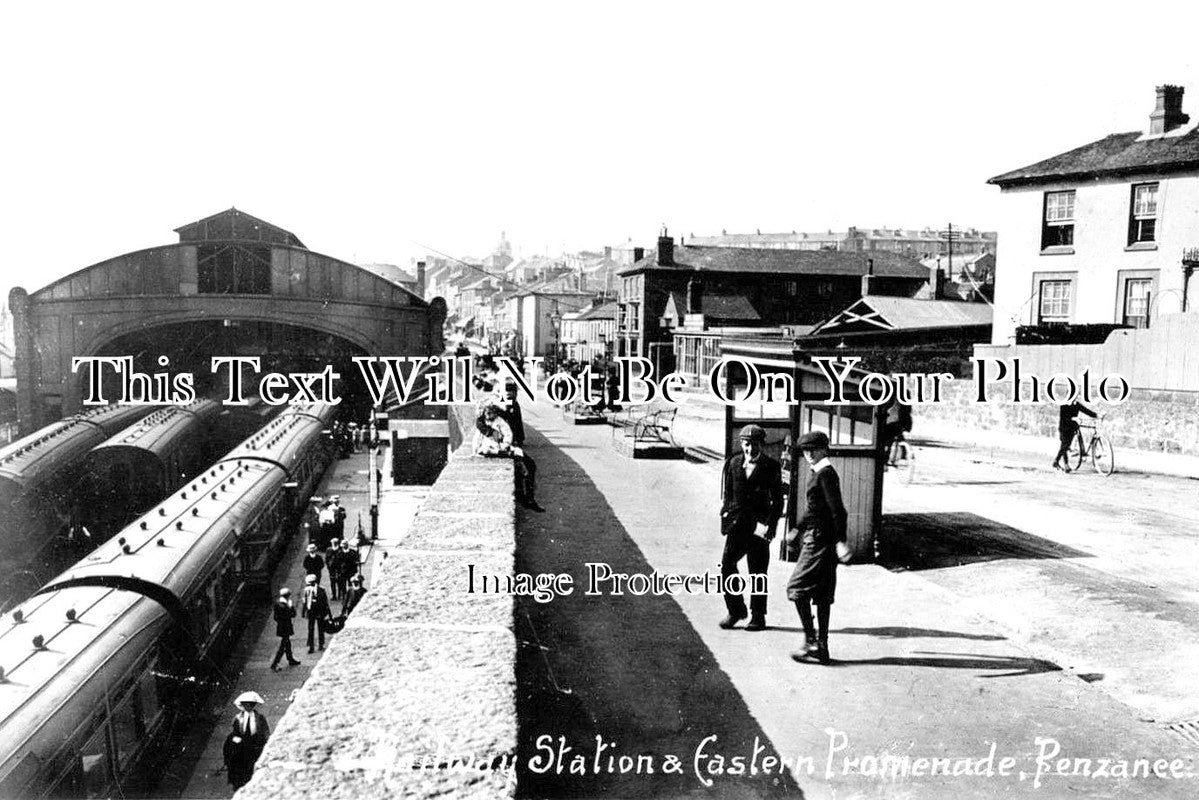 CO 2917 - Penzance Railway Station, Eastern Promenade, Penzance, Cornwall