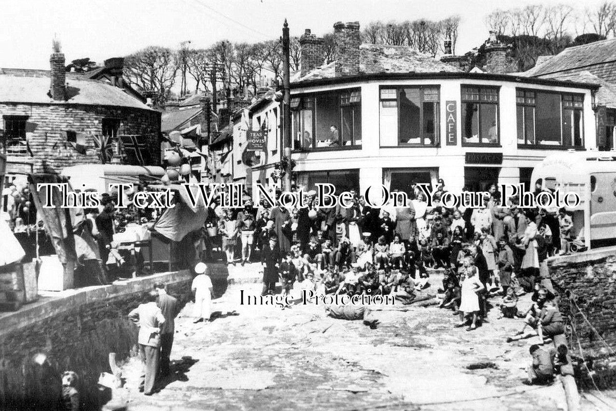 CO 3061 - May Day At Padstow, Cornwall