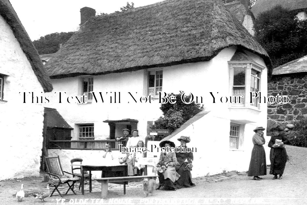 CO 3235 - Old Tea House, Porthoustock St Keverne, Cornwall c1912