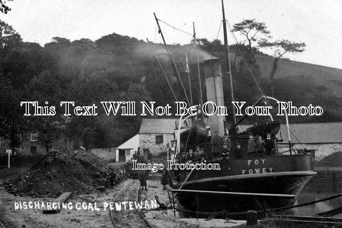CO 402 - Discharging Coal At Pentewan Fowey, Cornwall