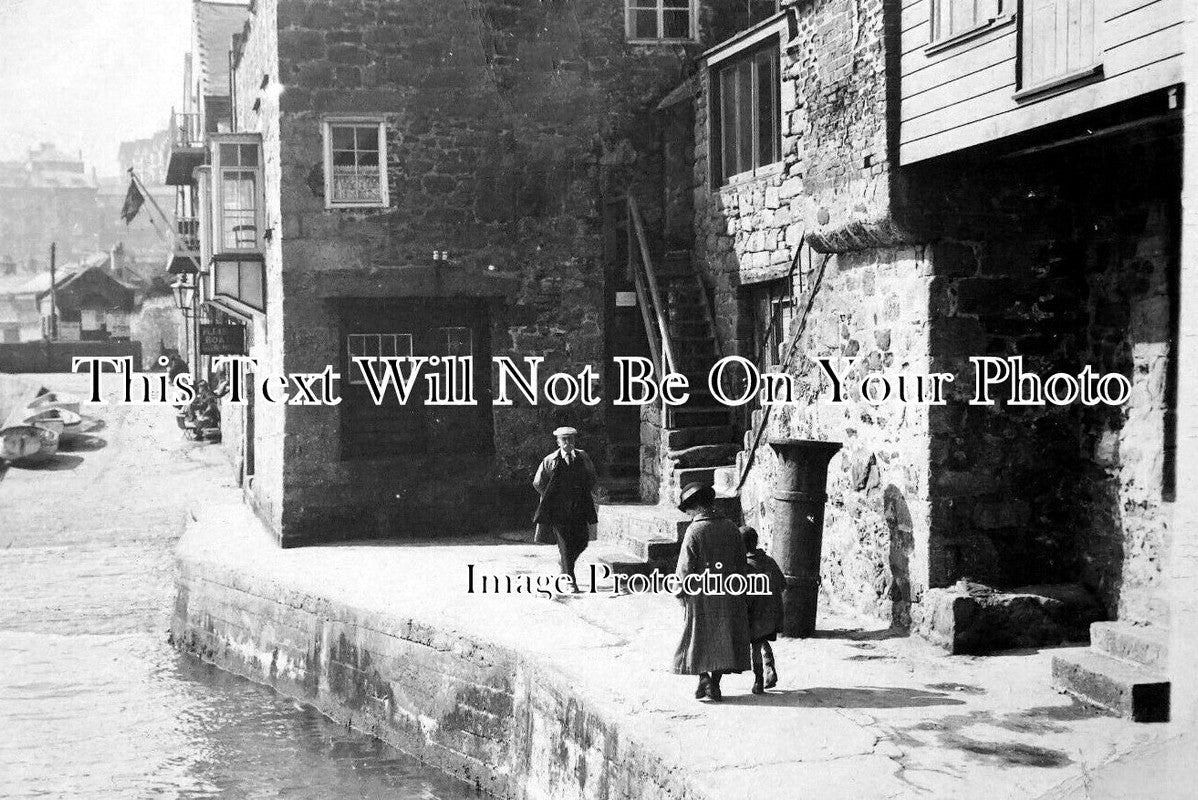 CO 4080 - The Lifeboat Inn Pub, Wharf Road, St Ives Harbour, Cornwall