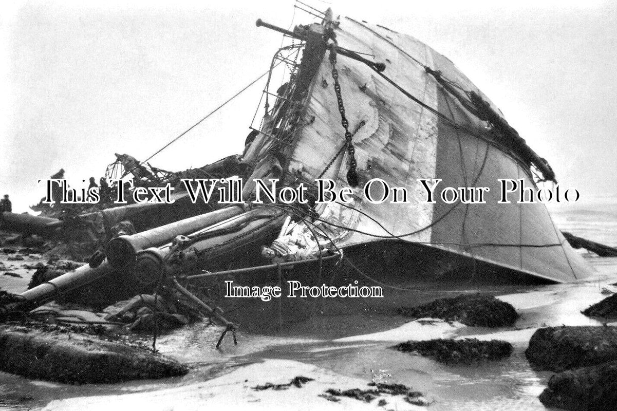 CO 4214 - Shipwreck At Penzance, Cornwall