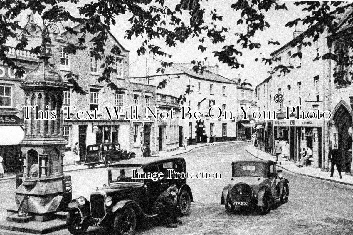 DE 101 - Trinity Square, Axminster, Devon