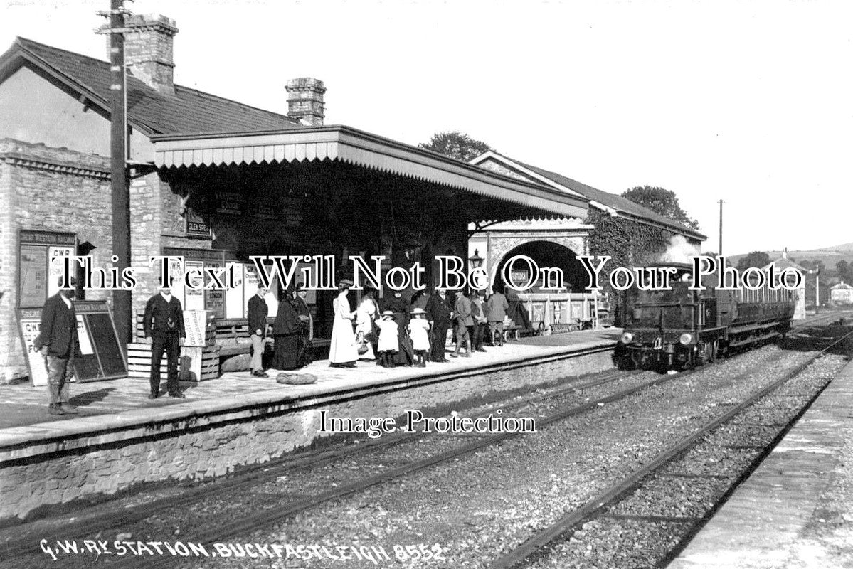 DE 1304 - Buckfastleigh Railway Station, Devon