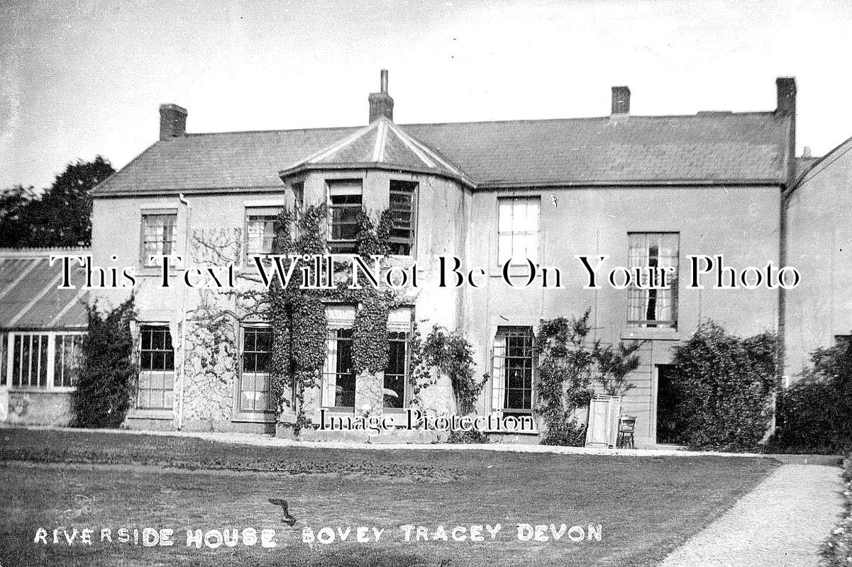 DE 1529 - Riverside House, Bovey Tracey, Devon