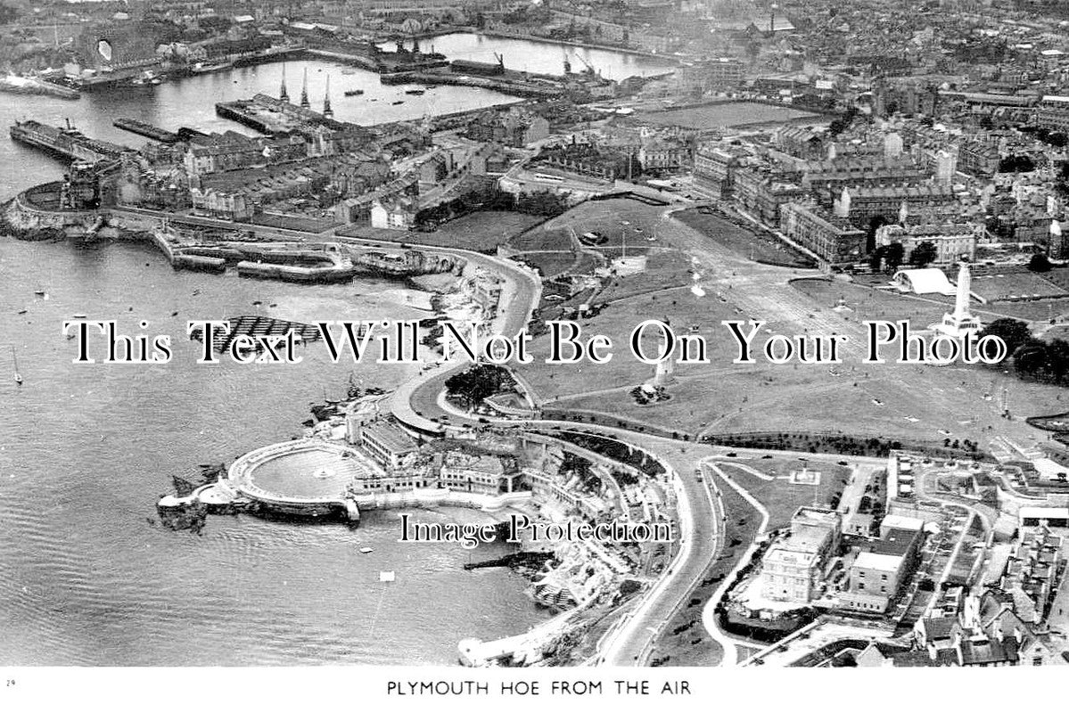 DE 1585 - Plymouth Hoe From The Air, Devon