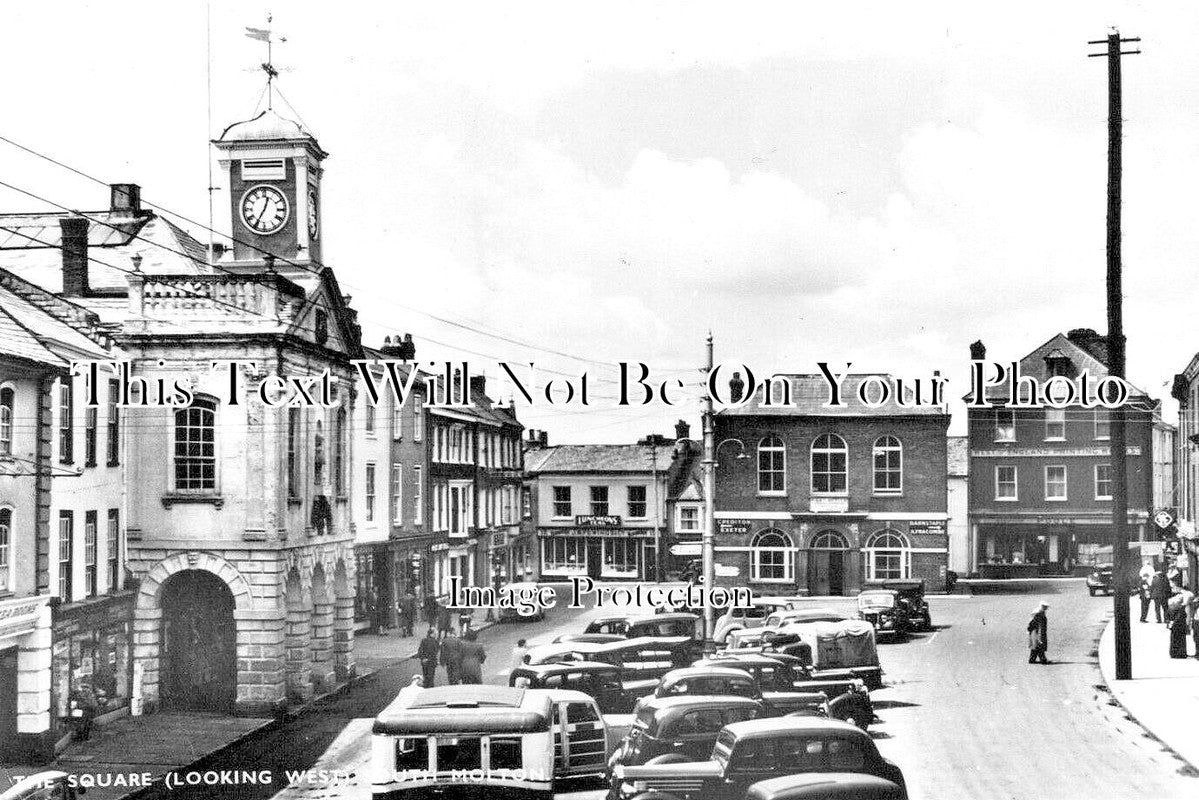 DE 2269 - The Square, South Molton, Devon
