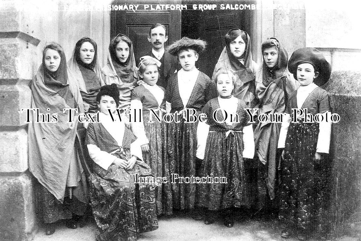 DE 2368 - Wesleyan Foreign Missionary Group, Salcombe, Devon c1905