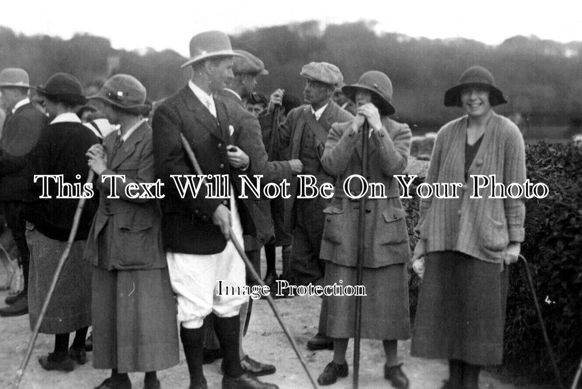 DE 2782 - Bishops Tawton Hunt Meet, Devon