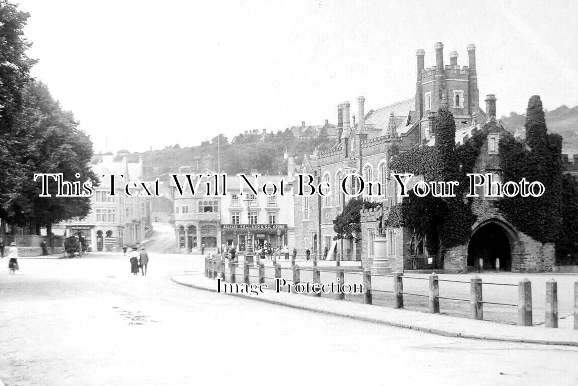 DE 3203 - Bedford Square, Tavistock, Devon c1910