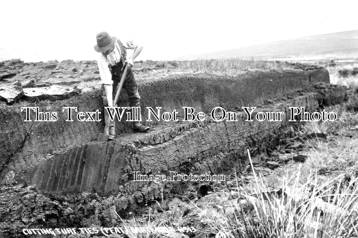 DE 3272 - Cutting Turf Tiles, Peat, Dartmoor, Devon