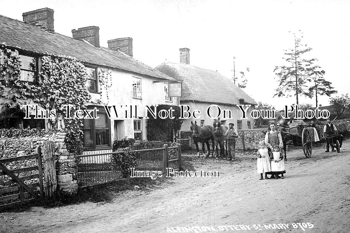 DE 3532 - Alfington Inn Pub, Ottery St Mary, Devon c1918