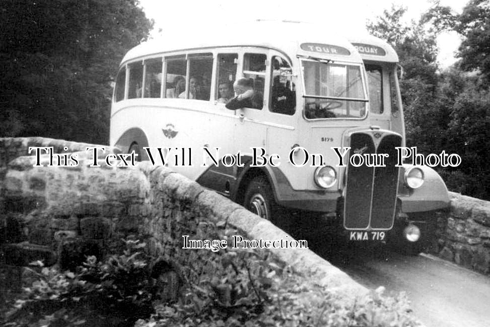 DE 3632 - Coach On Huccaby Bridge, Dartmoor, Devon