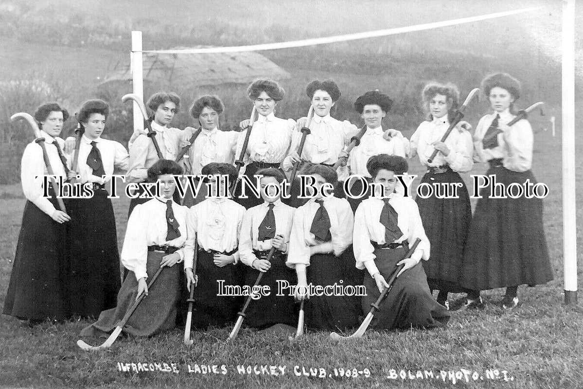 DE 3649 - Ilfracombe Ladies Hockey Club Team, Devon 1908-09