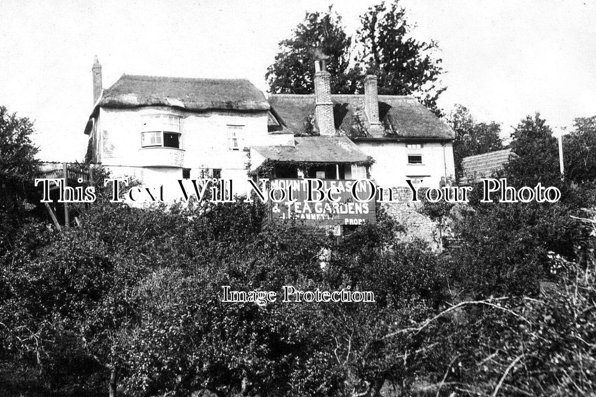 DE 4302 - Mount Pleasant Inn Pub, Dawlish Warren, Devon