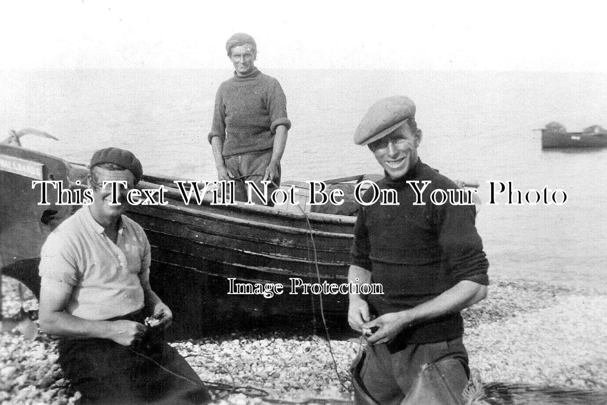 DE 4347 - Hallsands Fishermen, Devon c1935