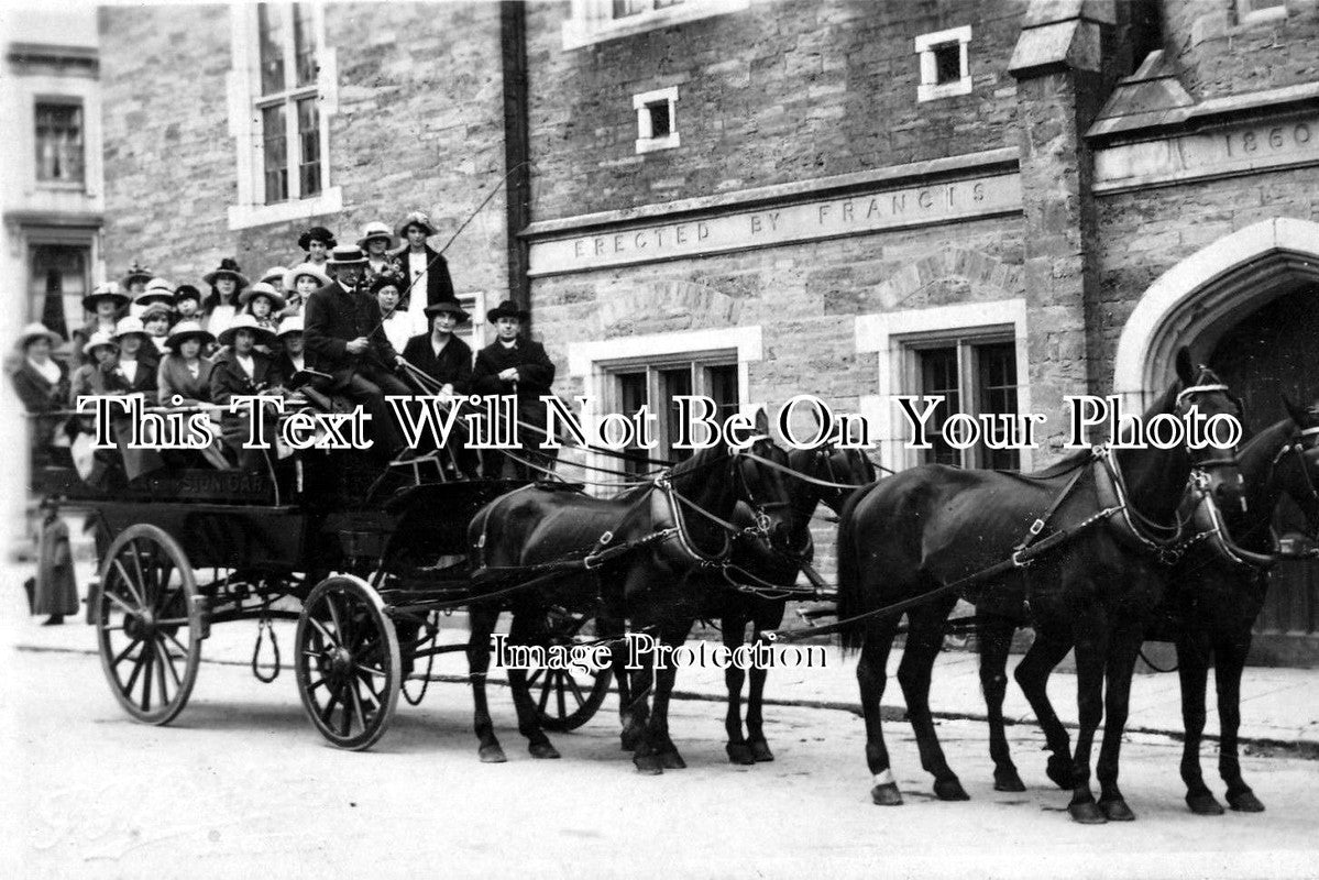 DE 534 - Coach & Horses, Tavistock, Devon