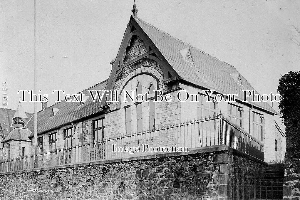 DE 537 - Council Schools, South Brent, Devon