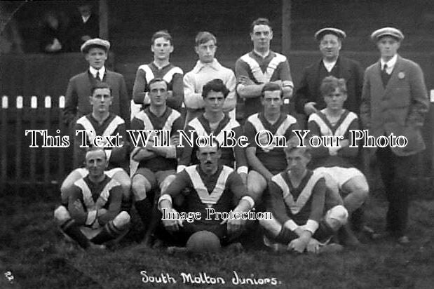 DE 559 - South Molton Juniors Football Team, Devon