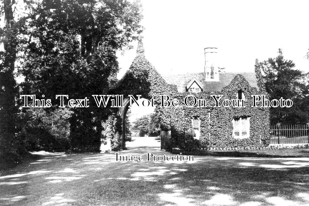 DO 2266 - The Lodge, Canford Manor, Dorset