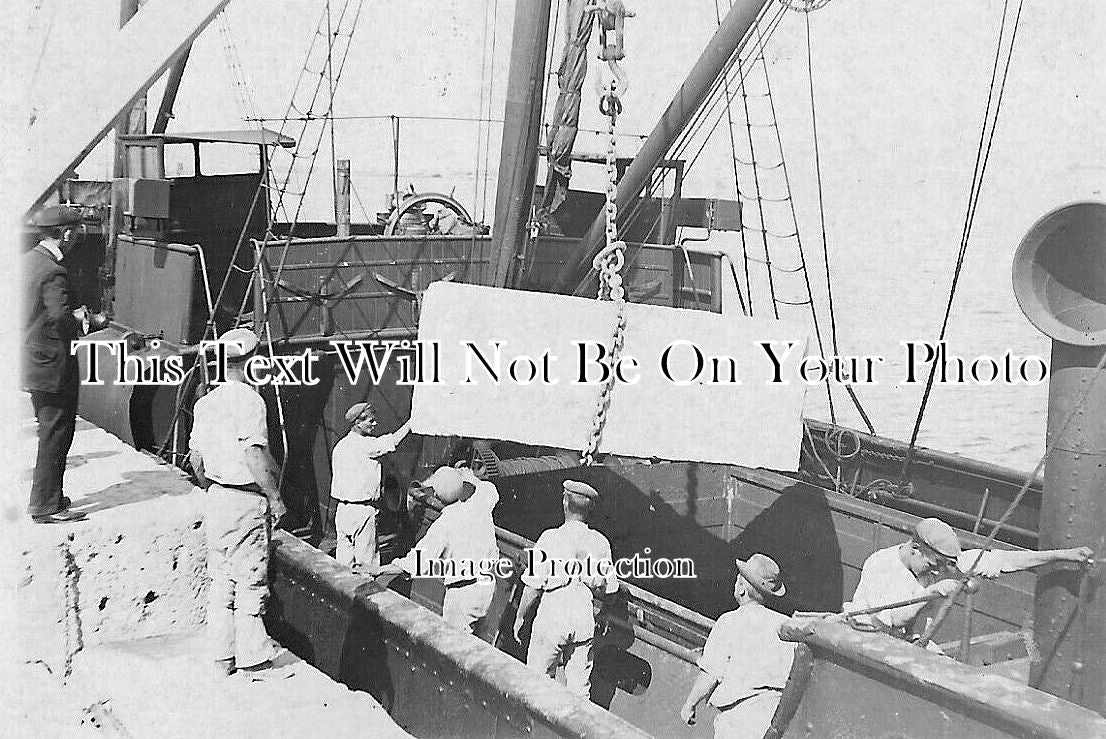 DO 2553 - Portland Stone Being Loaded Onto A Boat, Portland, Dorset