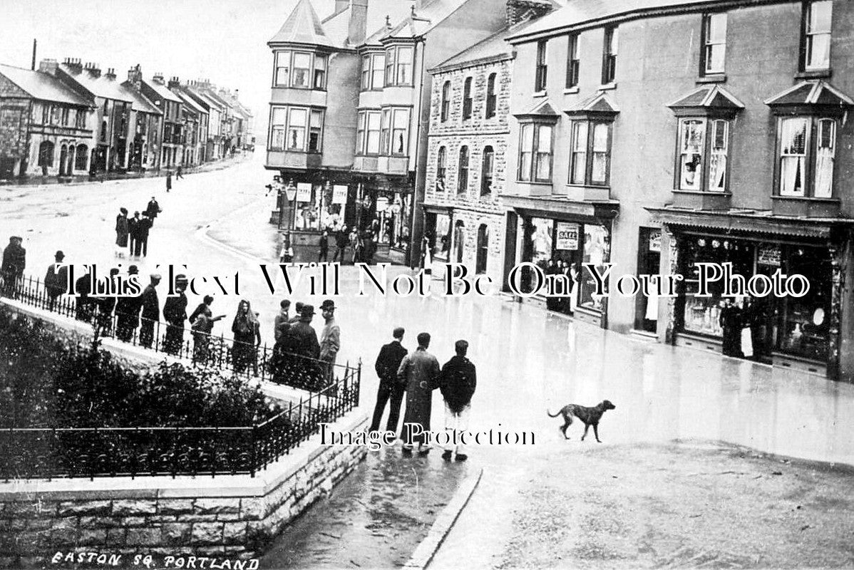 DO 3021 - Easton Square In Flood, Portland, Dorset