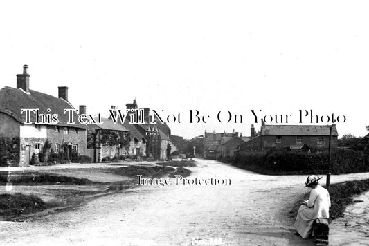 DO 3318 - Wool Village Near Wareham, Dorset c1917