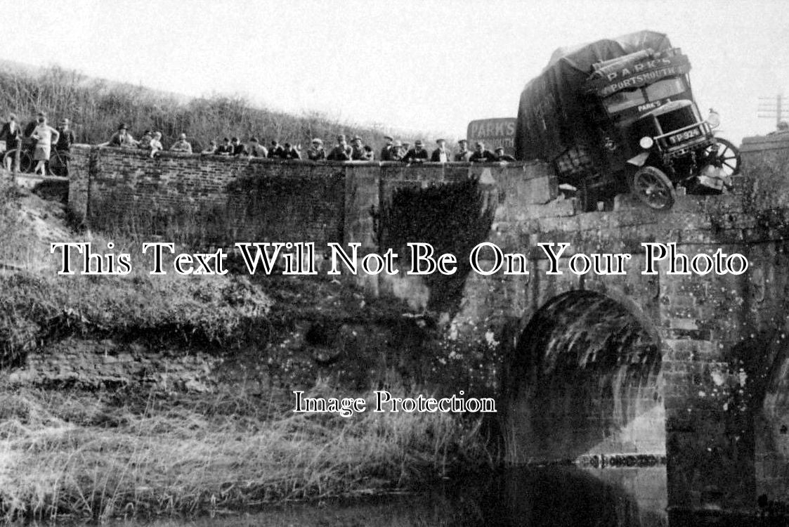 DO 568 - Lorry Collision, Durweston Bridge, Dorset c1926