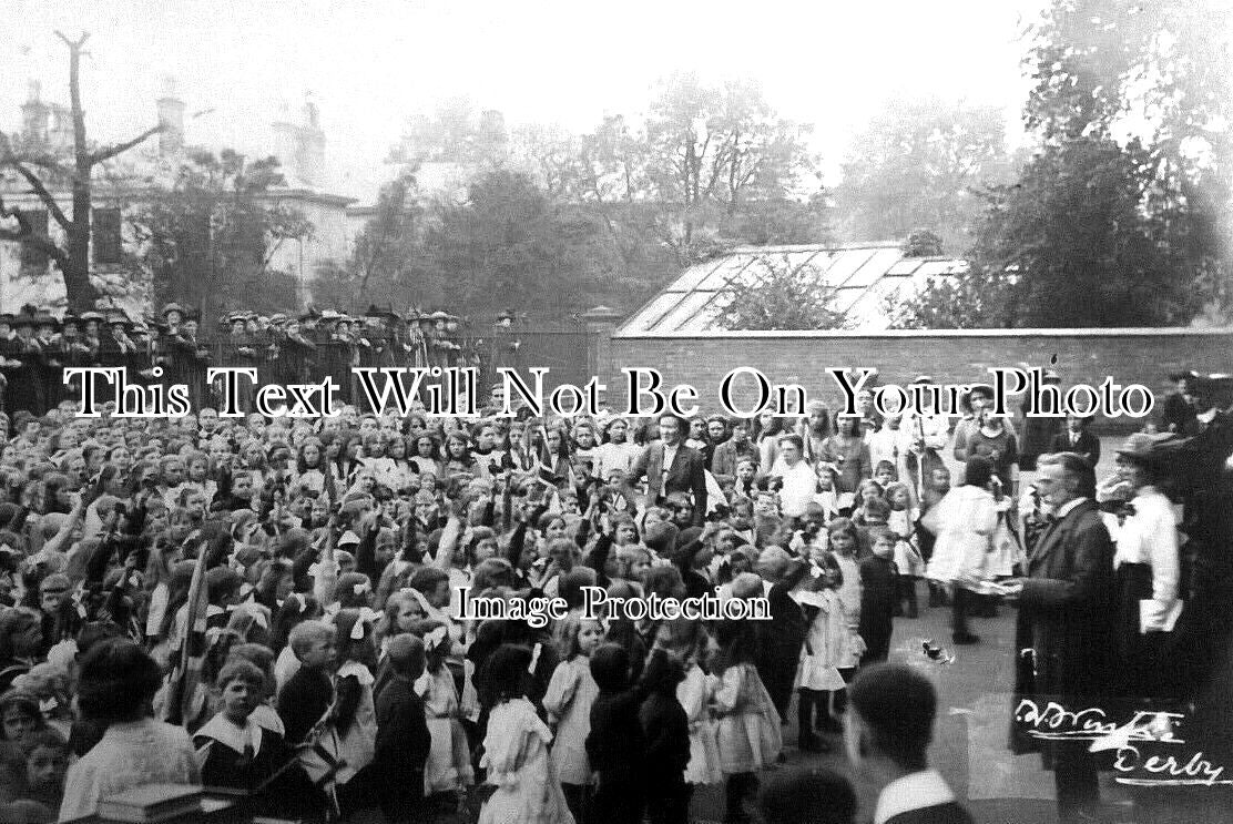 DR 2387 - Kedleston Road Council School Empire Day, Derby, Derbyshire 1913
